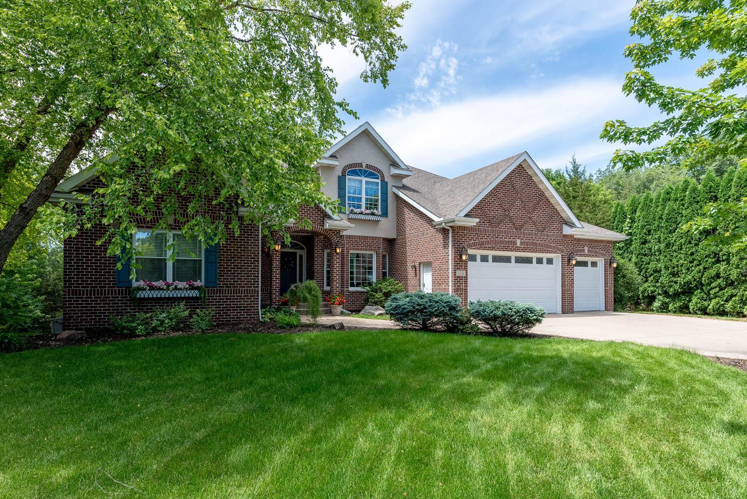 124 Mayan Way Mankato, MN 56001 - Photo 1 of 53