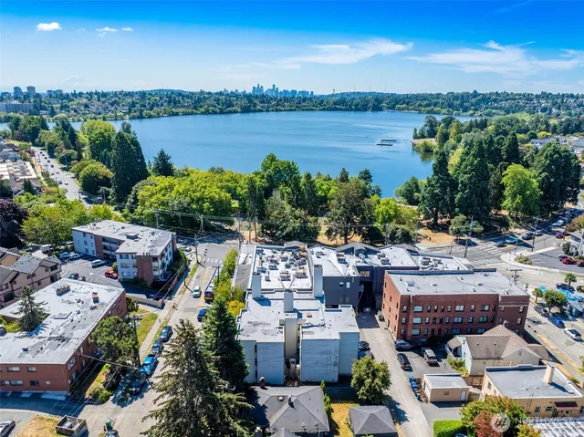 a view of a white building