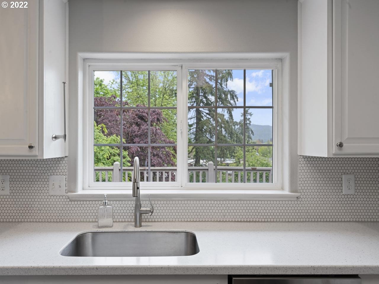 5630 Glacier Drive Springfield, OR 97478 - Photo 11 of 32 Gallery Image 11
