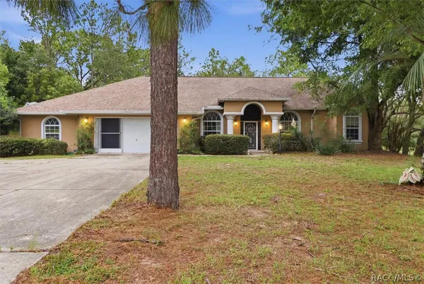 $385,000 | 2667 West Pine Ridge Boulevard, Beverly Hills, FL 34465