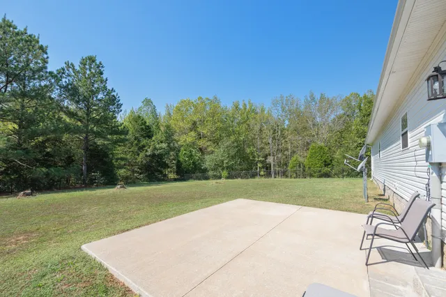 $315,000 | 175 Rolling Oak Drive, Big Sandy, TN 38221