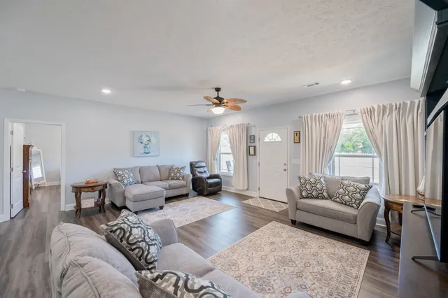 $315,000 | 175 Rolling Oak Drive, Big Sandy, TN 38221