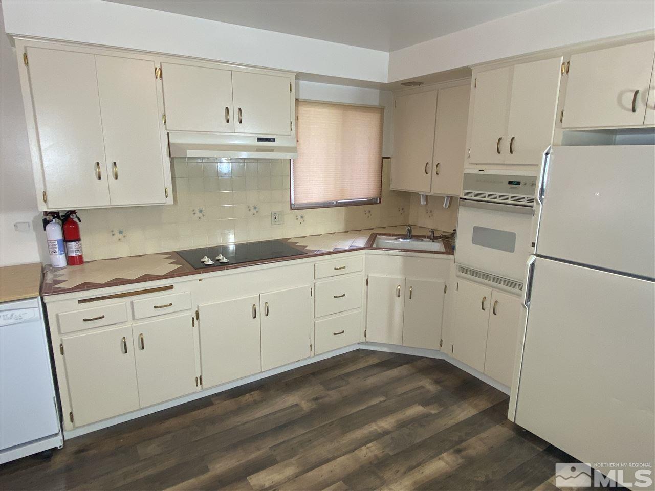 1575 Lander Street Reno, NV 89509 - Photo 7 of 15 Photo 7