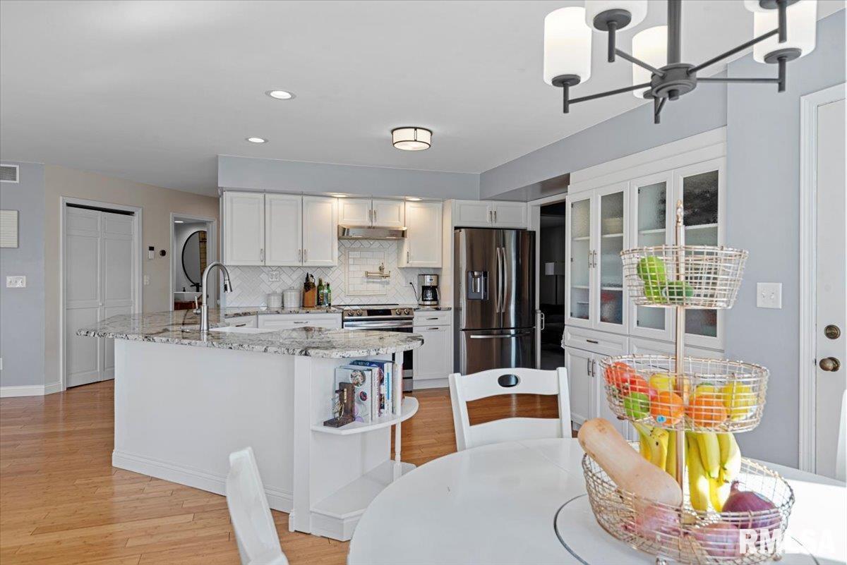 2904 Mill Point Court Springfield, IL 62704 - Photo 21 of 56 Gallery Image 21