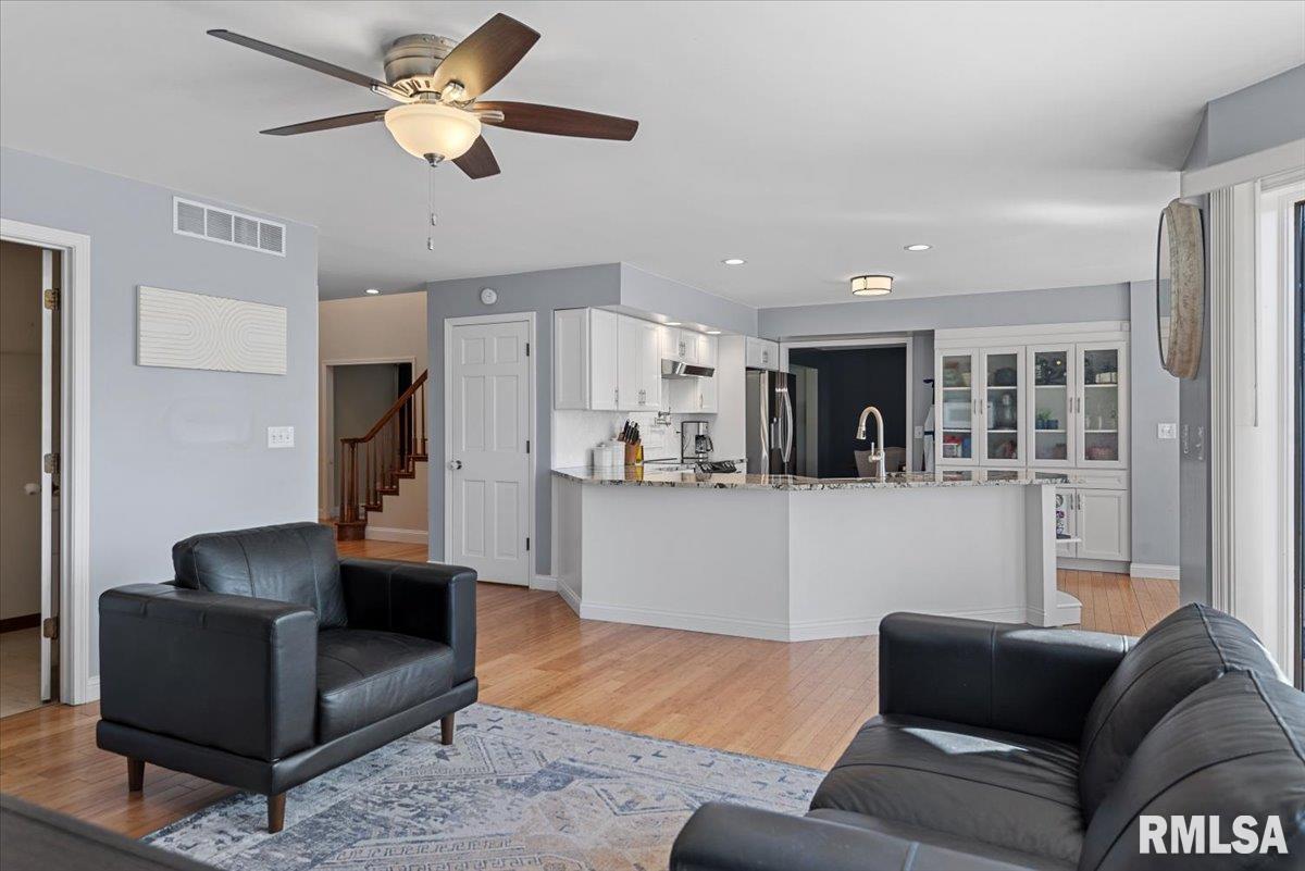 2904 Mill Point Court Springfield, IL 62704 - Photo 28 of 56 Gallery Image 28
