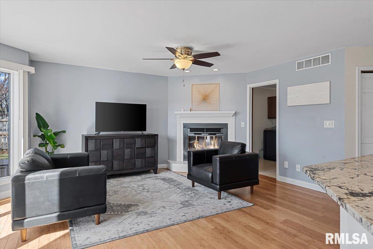 2904 Mill Point Court Springfield, IL 62704 - Photo 29 of 56 Gallery Image 29