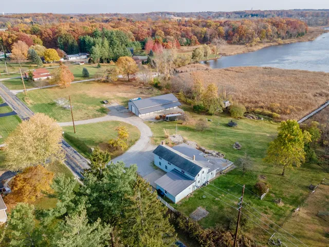 $550,000 | 3095 West 100 North, Angola, IN 46703