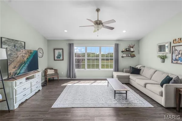 $499,900 | 390 County Road 429, Oak Ridge, MO 63769