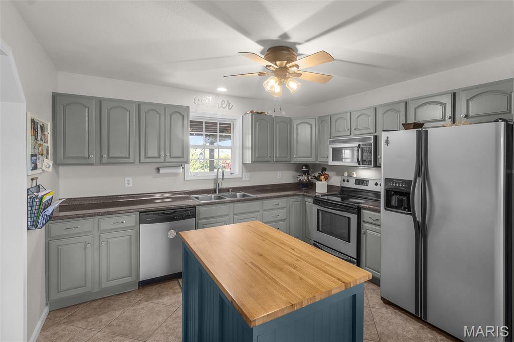390 County Road 429 Oak Ridge, MO 63769 - Photo 15 of 41