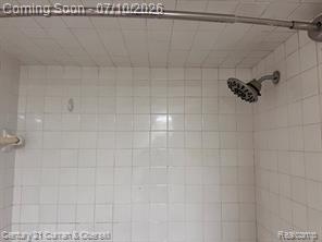14682 Middle Gibraltar Road, Unit 24 Gibraltar, MI 48173 - Photo 17 of 21