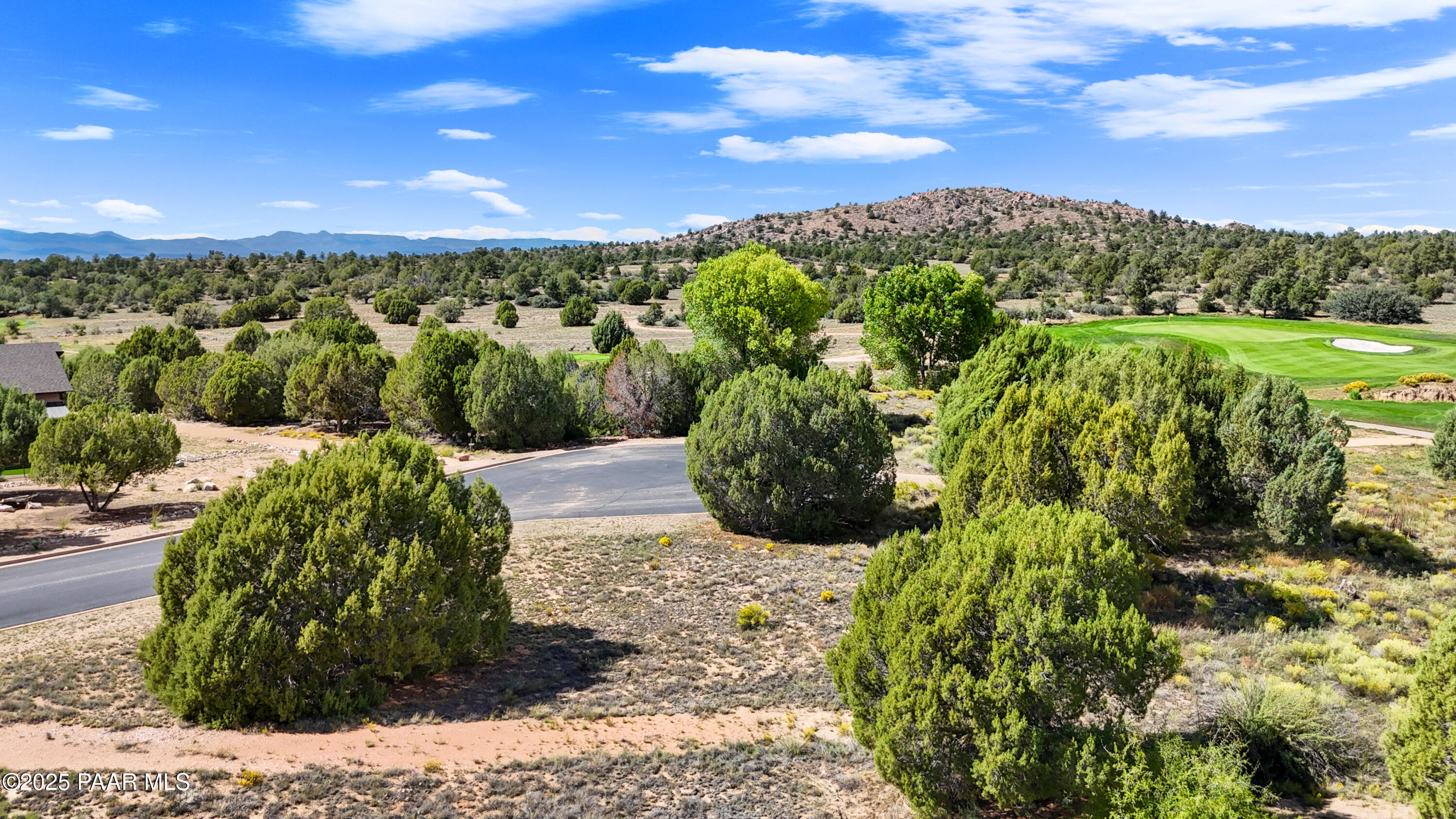 15485 North Talking Rock Ranch Road Prescott, AZ 86305 - Photo 14 of 33 a view of a garden
