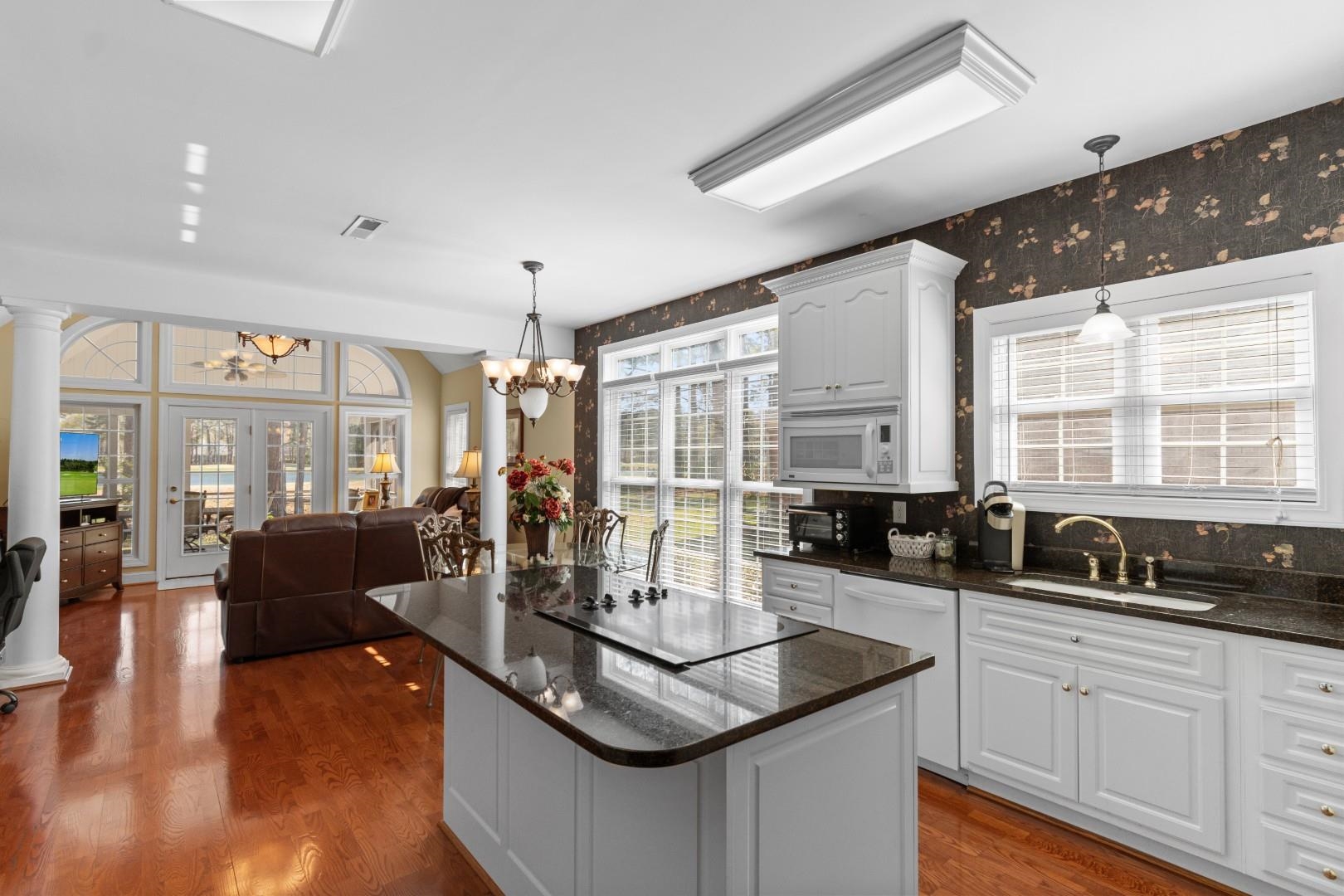 1077 Links Road Surfside Beach, SC 29575 - Photo 4 of 47