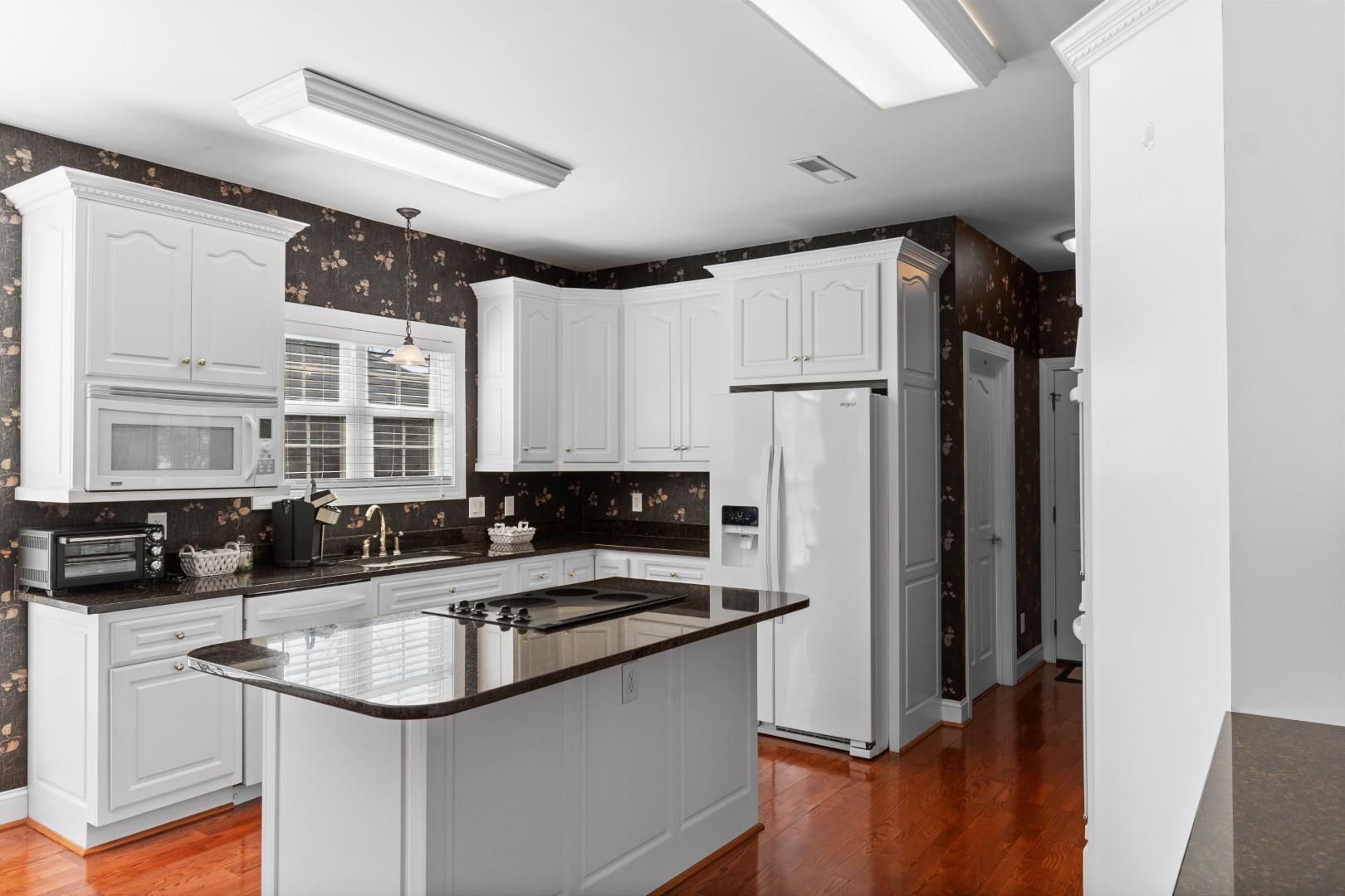 1077 Links Road Surfside Beach, SC 29575 - Photo 6 of 47