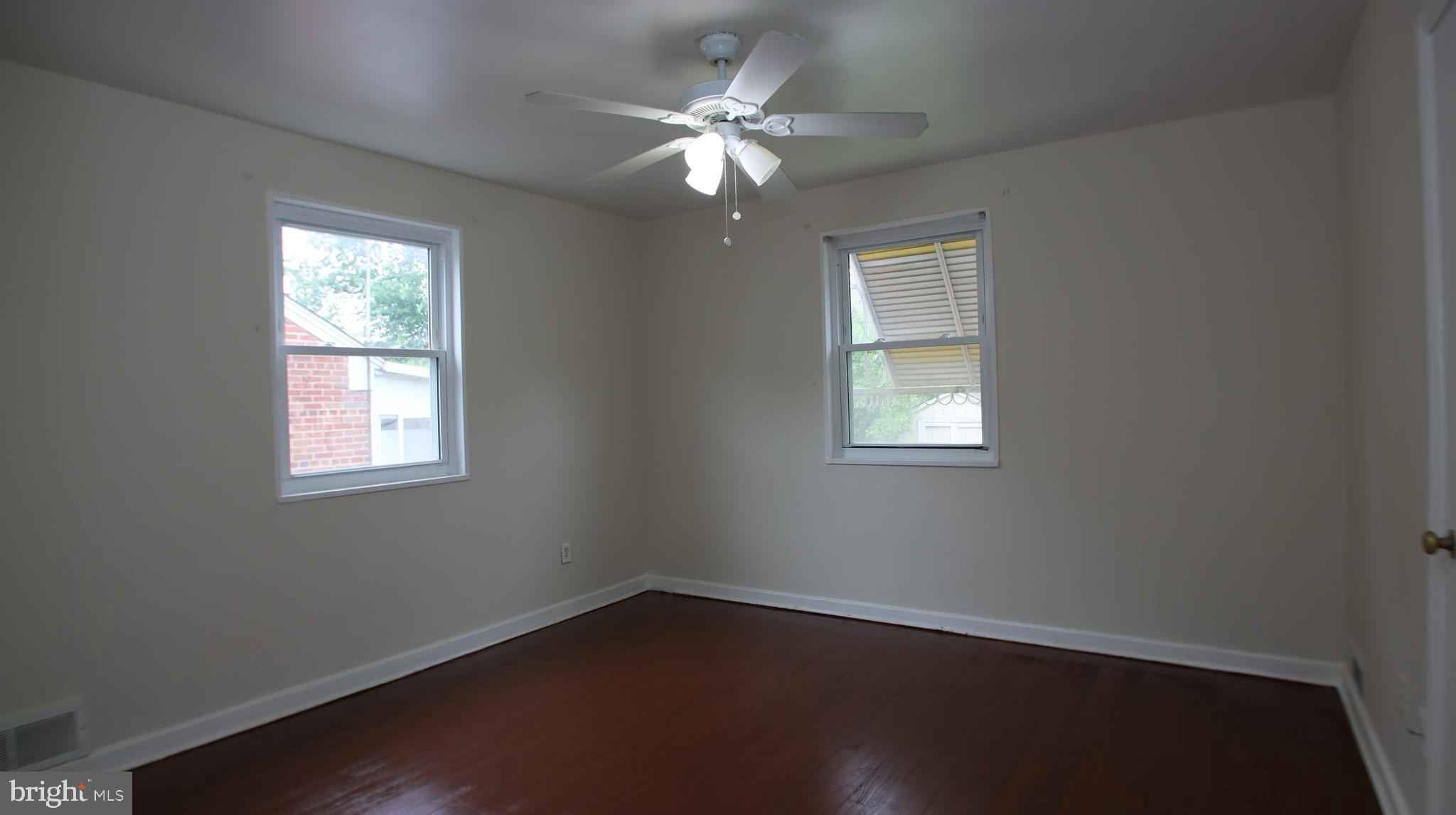 5407 Sargent Road Hyattsville, MD 20782 - Photo 11 of 23