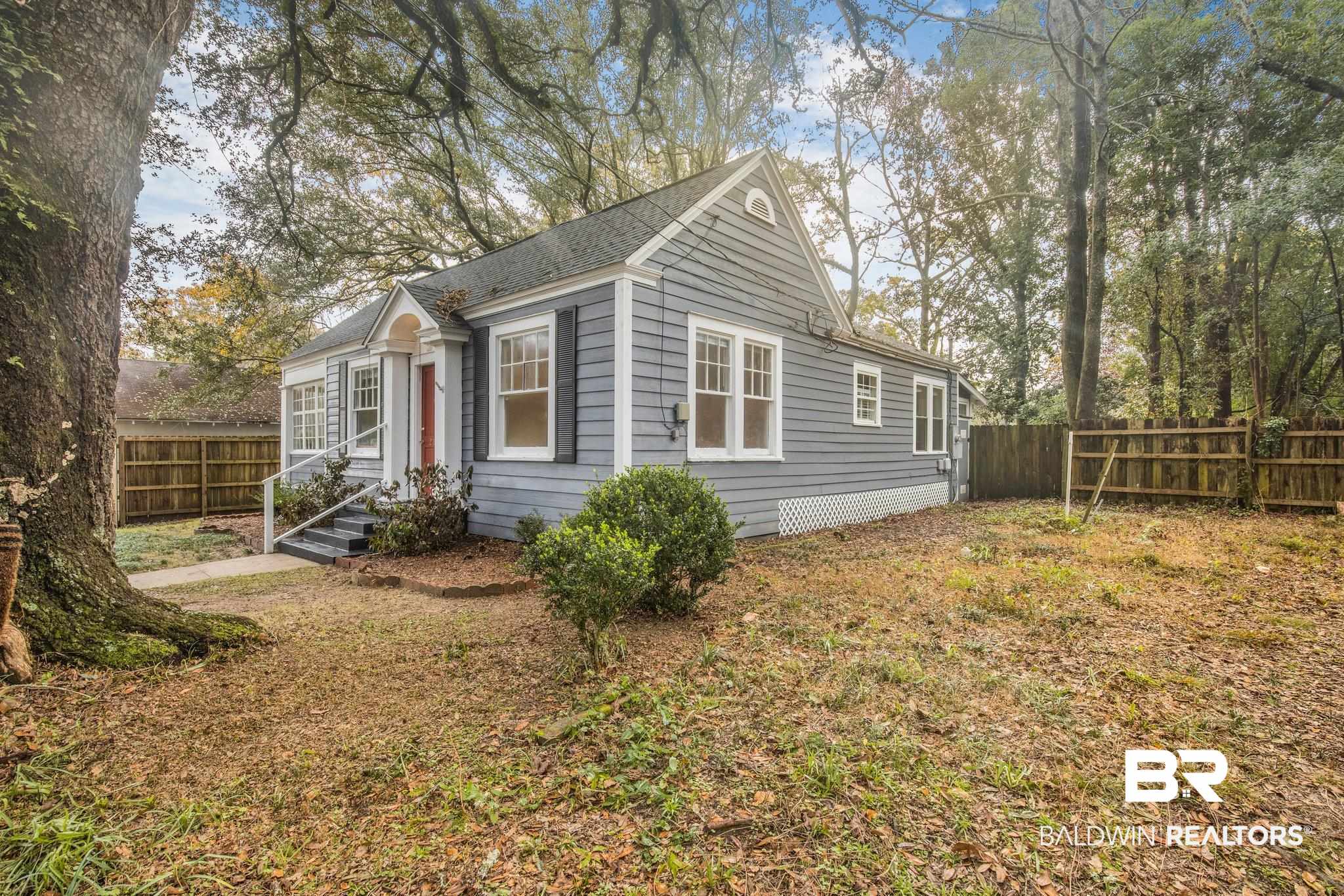 2103 Emogene Street Mobile, AL 36606 - Photo 4 of 49