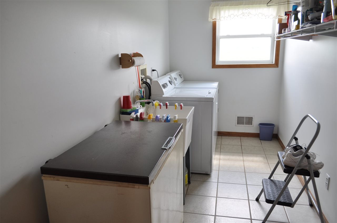 2990 East Wildermuth Road Owosso, MI 48867 - Photo 25 of 33 31260893-24.JPG
