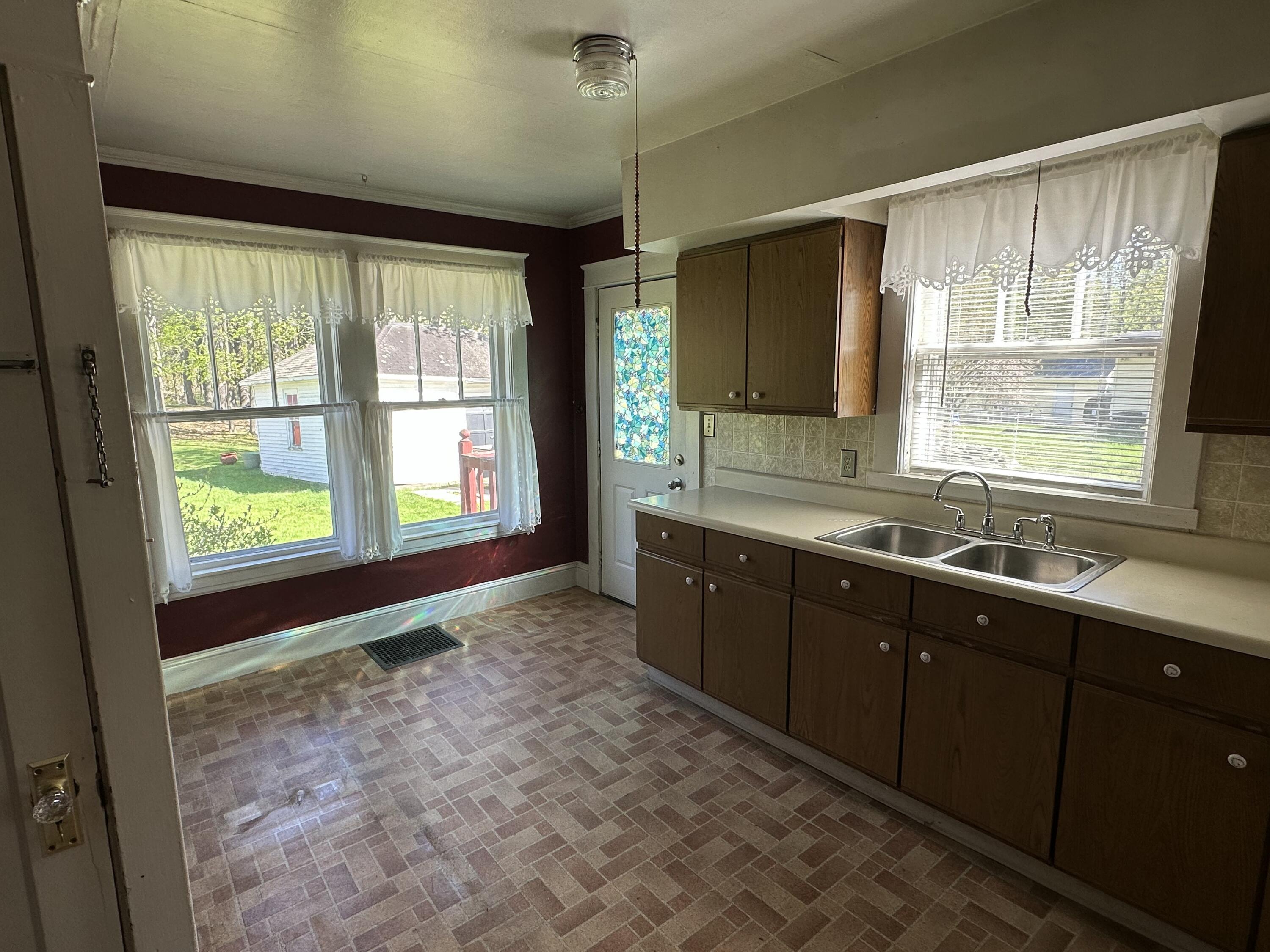 619 Riverside Drive Augusta, ME 04330 - Photo 16 of 47 IMG_1870