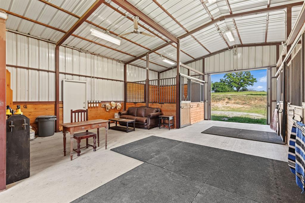 2403 County Road 2224 Decatur, TX 76234 - Photo 8 of 40