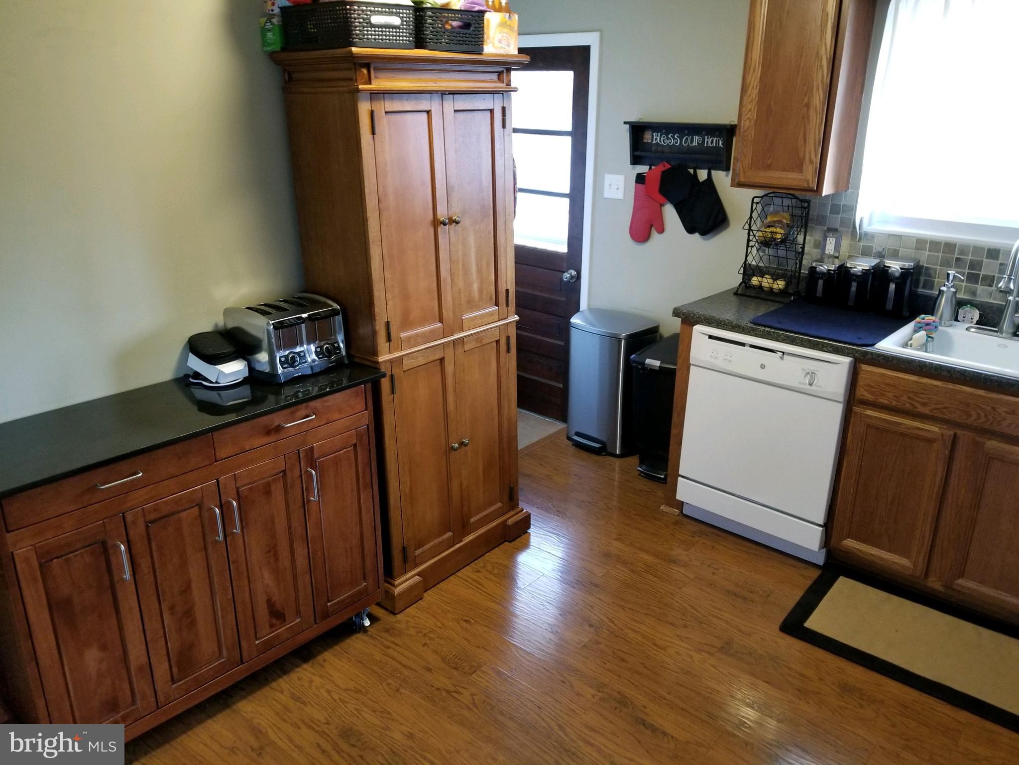 741 Keystone Street Croydon, PA 19021 - Photo 6 of 16 Gallery Image 6