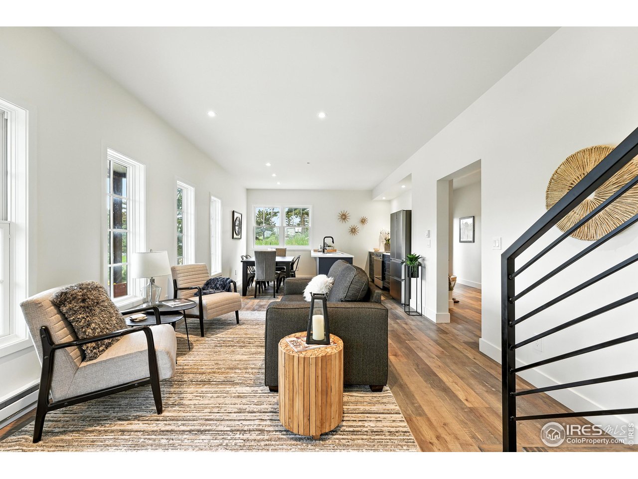 360 Boulder Street Boulder, CO 80302 - Photo 9 of 37 a living room with furniture and a potted plant