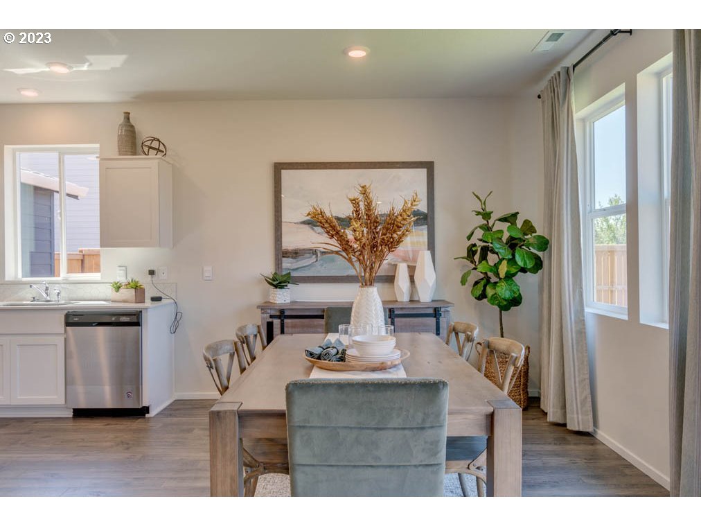 3206 Southeast 33rd Street Gresham, OR 97080 - Photo 11 of 27