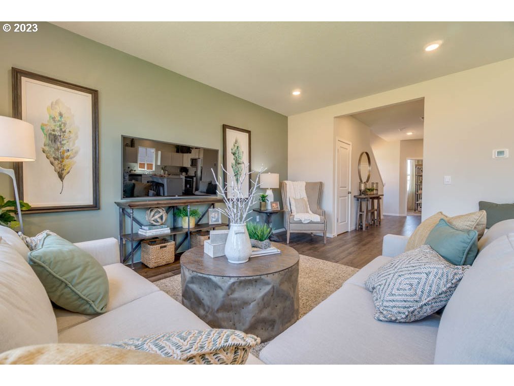 3206 Southeast 33rd Street Gresham, OR 97080 - Photo 7 of 27