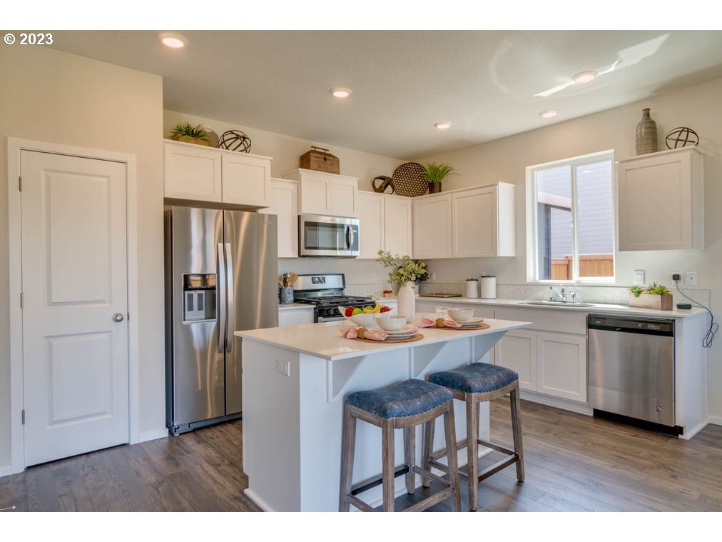 3206 Southeast 33rd Street Gresham, OR 97080 - Photo 10 of 27