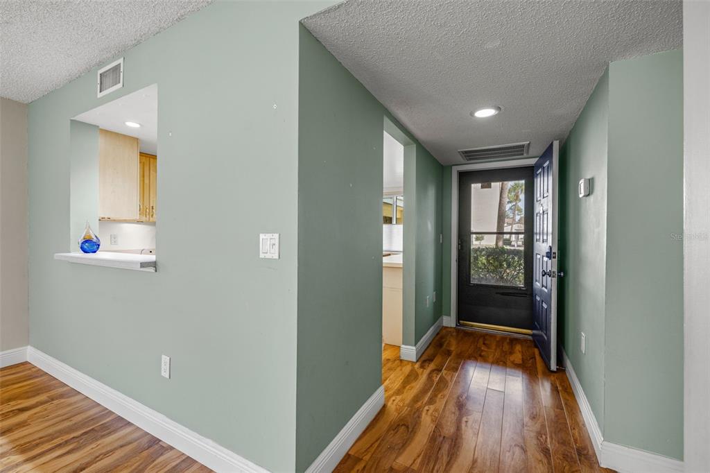 700 Starkey Road, Unit 311 Largo, FL 33771 - Photo 5 of 28