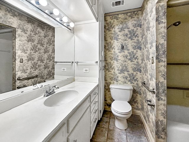 412 Neal Street Jasper, TX 75951 - Photo 9 of 22