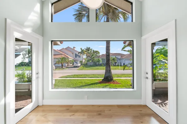 $1,295,000 | 10141 Southwest 3rd Street, Plantation, FL 33324