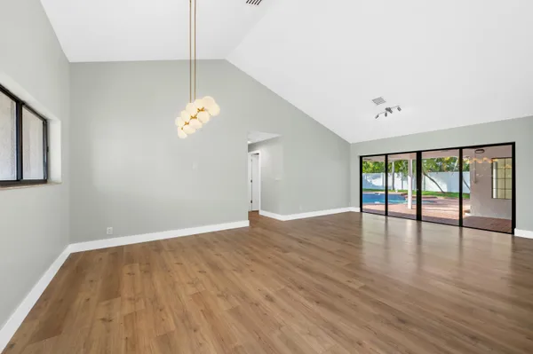 $1,295,000 | 10141 Southwest 3rd Street, Plantation, FL 33324