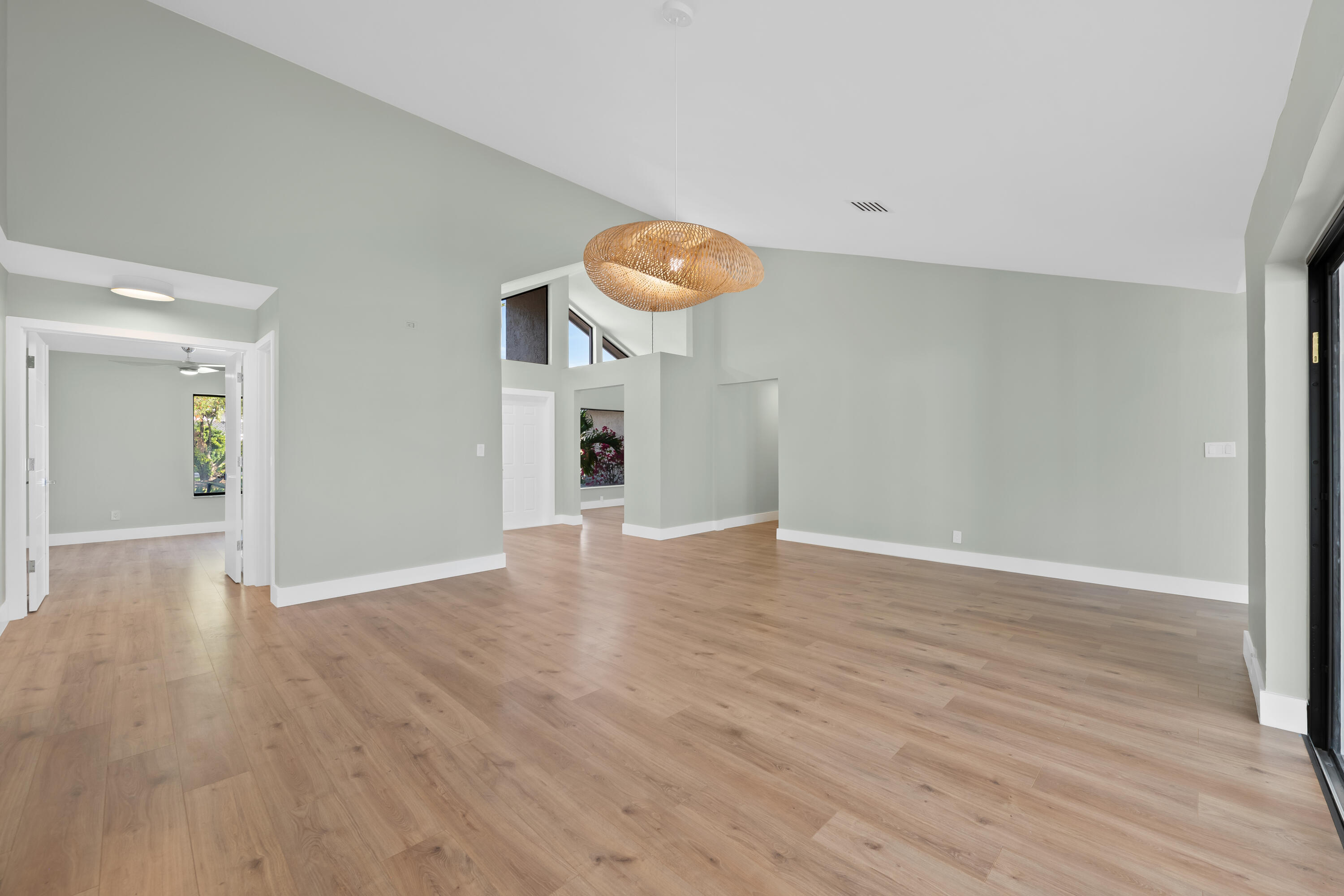 10141 Southwest 3rd Street Plantation, FL 33324 - Photo 33 of 73 DSC_3301