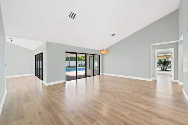 $1,295,000 | 10141 Southwest 3rd Street, Plantation, FL 33324