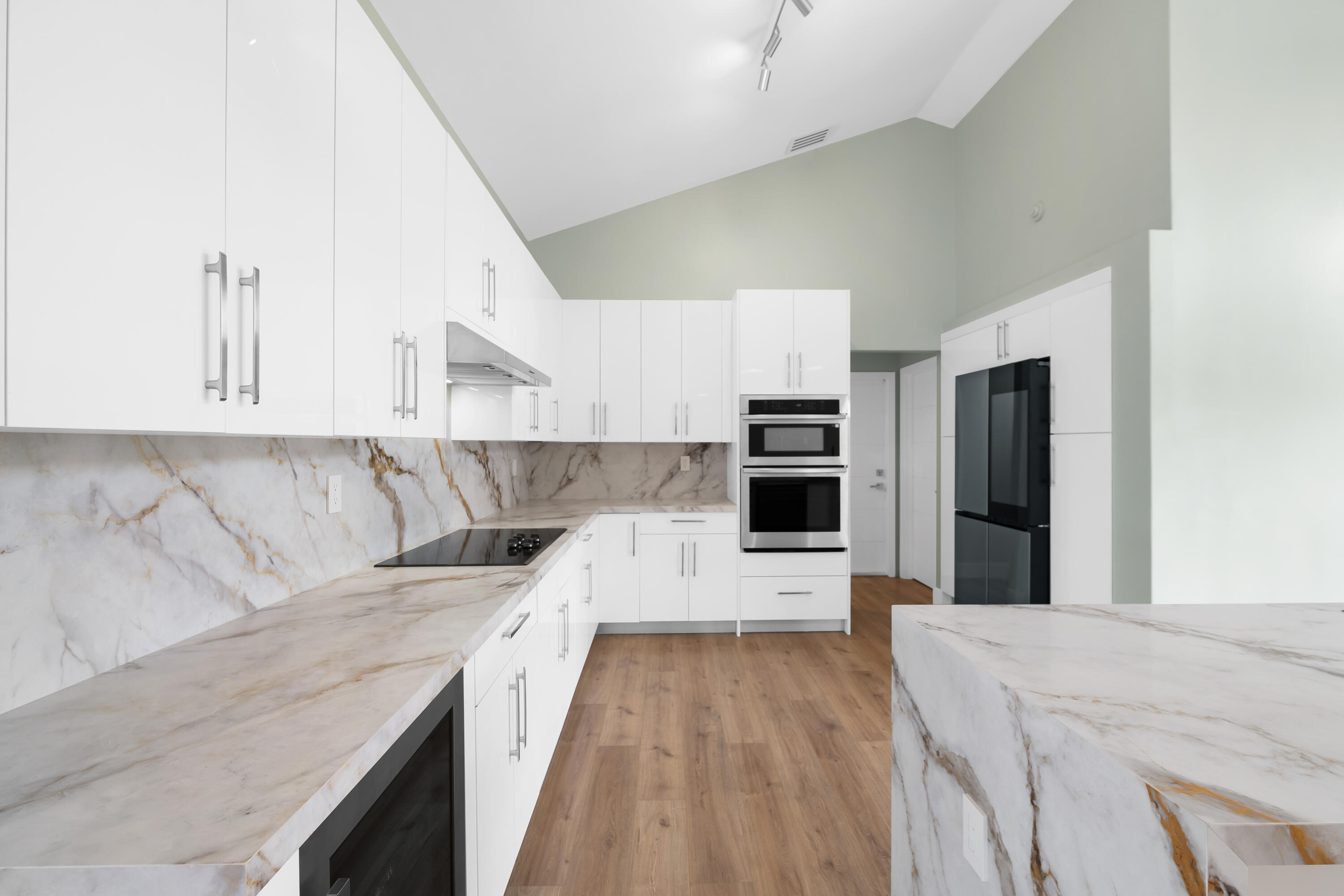 10141 Southwest 3rd Street Plantation, FL 33324 - Photo 4 of 73 DSC_3358