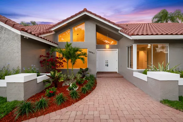 $1,295,000 | 10141 Southwest 3rd Street, Plantation, FL 33324