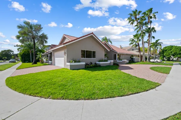 $1,295,000 | 10141 Southwest 3rd Street, Plantation, FL 33324
