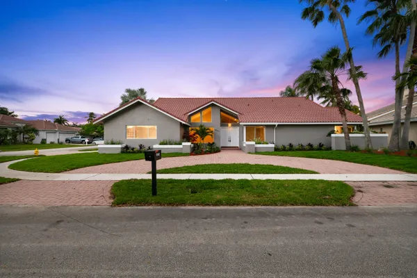 $1,295,000 | 10141 Southwest 3rd Street, Plantation, FL 33324