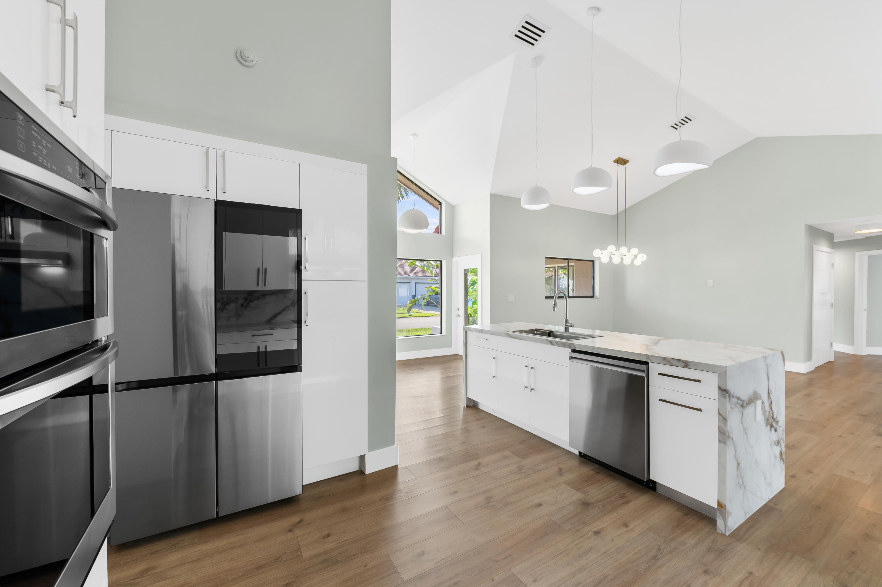 10141 Southwest 3rd Street Plantation, FL 33324 - Photo 6 of 73 DSC_3361