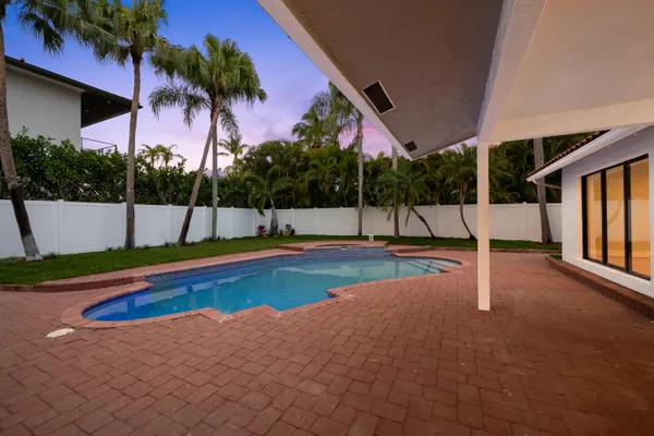 $1,295,000 | 10141 Southwest 3rd Street, Plantation, FL 33324