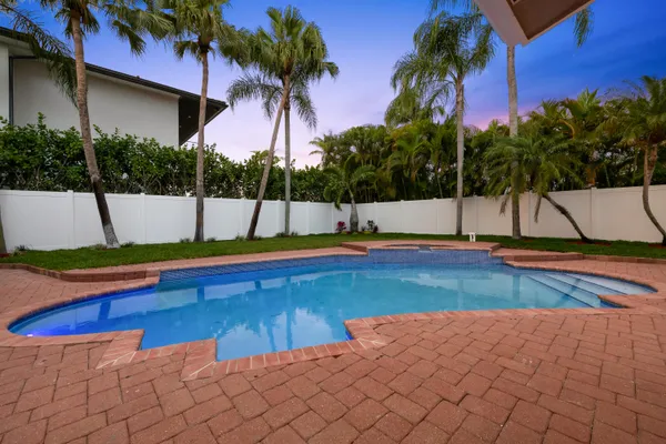 $1,295,000 | 10141 Southwest 3rd Street, Plantation, FL 33324