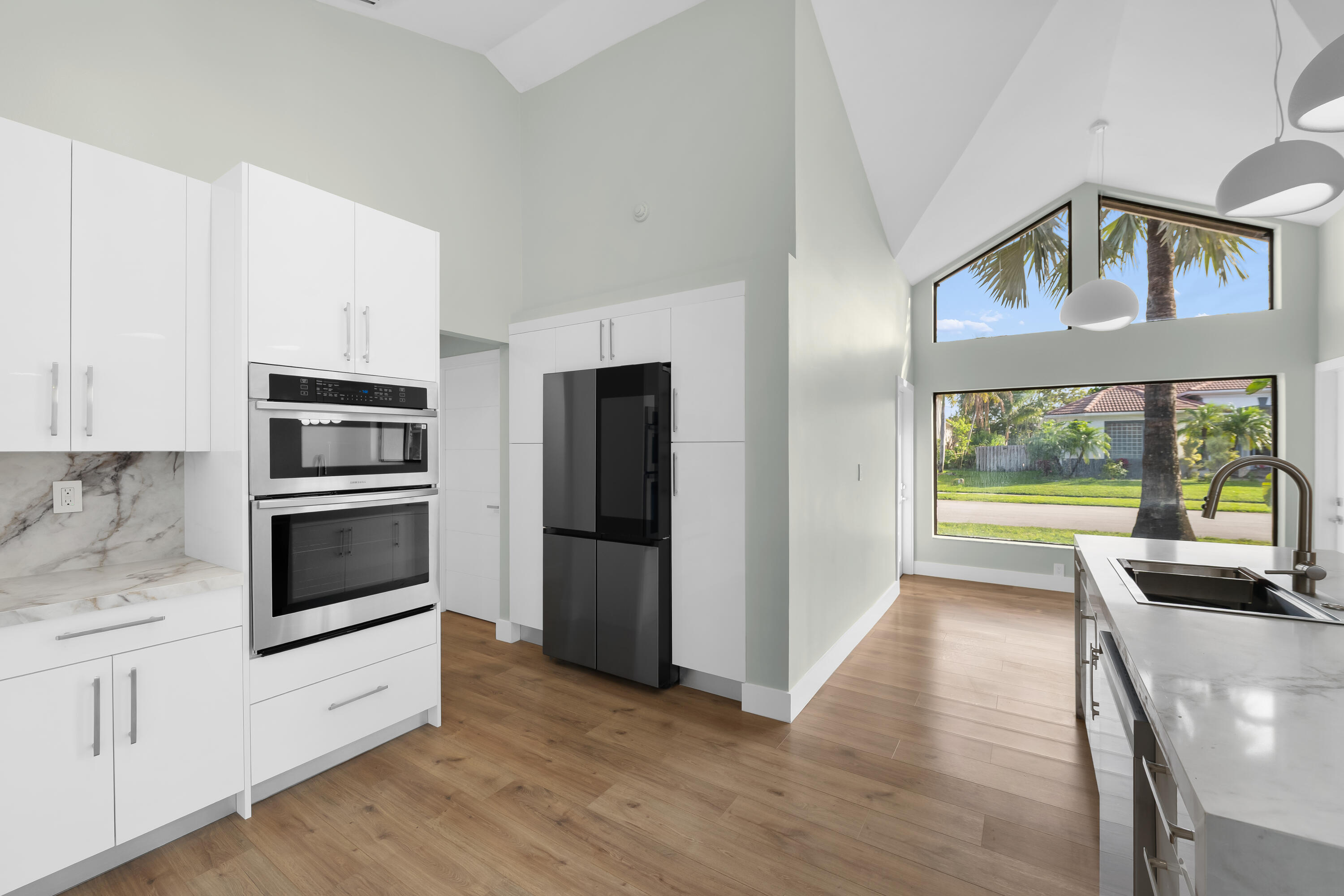 10141 Southwest 3rd Street Plantation, FL 33324 - Photo 8 of 73 DSC_3370