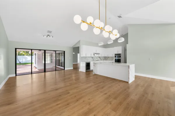 $1,295,000 | 10141 Southwest 3rd Street, Plantation, FL 33324