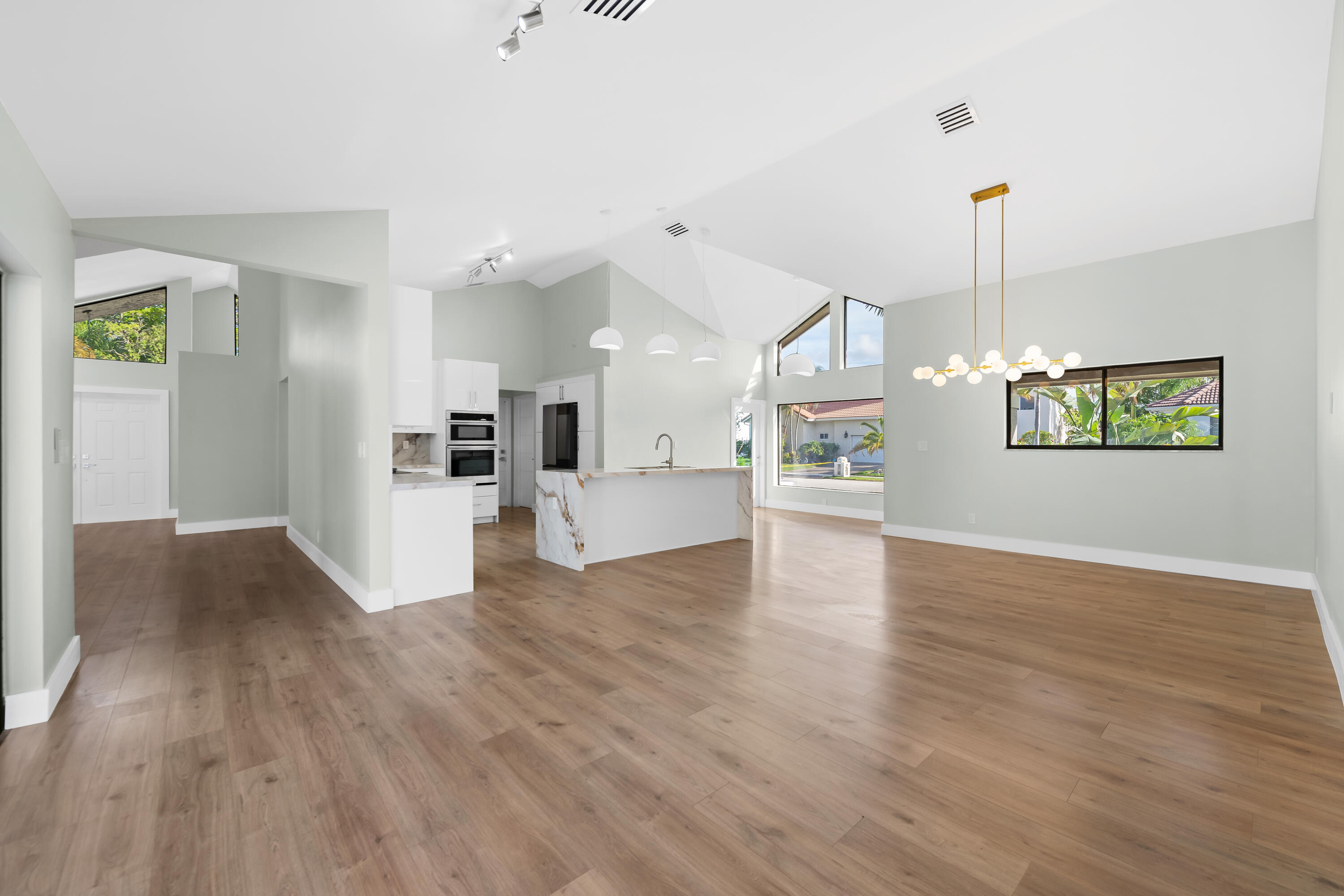 10141 Southwest 3rd Street Plantation, FL 33324 - Photo 10 of 73 DSC_3316