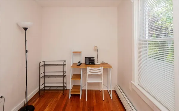 $2,200 | 11 Young Street, Unit 1, Newport, RI 02840