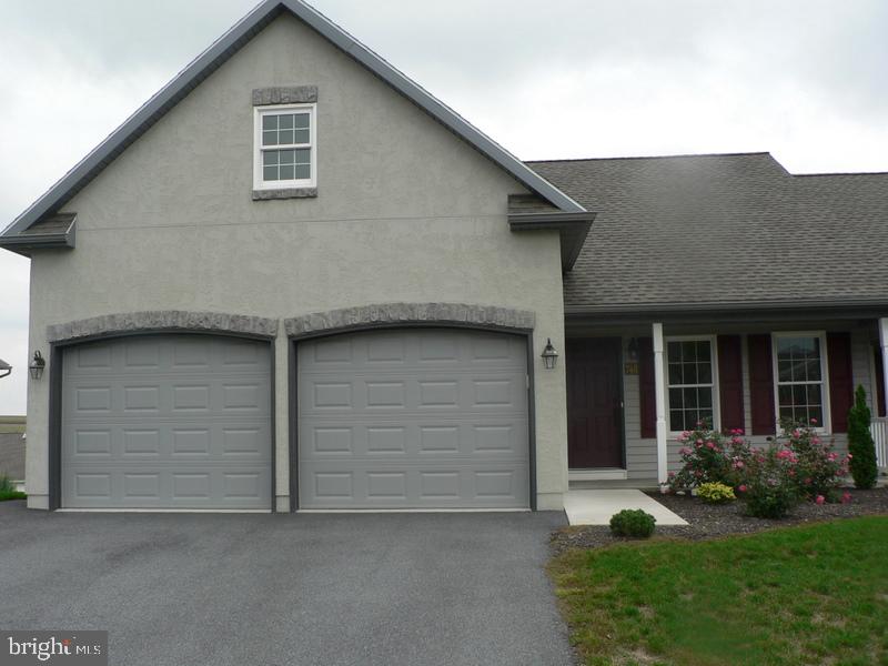 748 Heather Ridge Manheim, PA 17545 - Photo 1 of 21 Gallery Image 1
