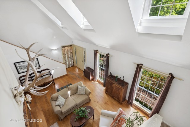 449 Roslyn Road East Dundee, IL 60118 - Photo 11 of 48