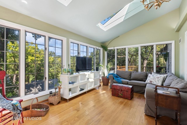 449 Roslyn Road East Dundee, IL 60118 - Photo 16 of 48