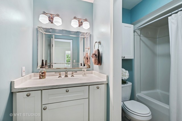 449 Roslyn Road East Dundee, IL 60118 - Photo 25 of 48