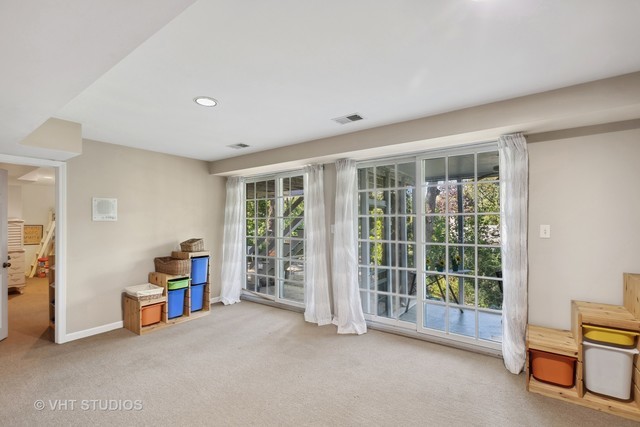 449 Roslyn Road East Dundee, IL 60118 - Photo 28 of 48