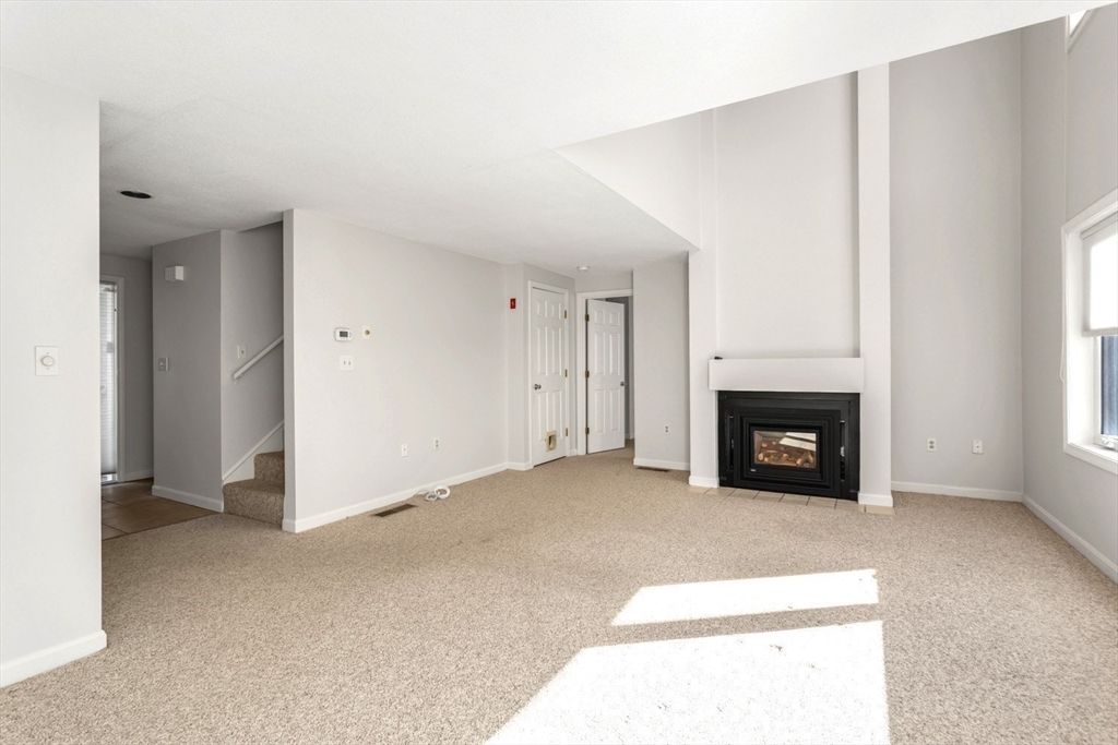 31 Stone Ridge Road, Unit 31 Franklin, MA 02038 - Photo 14 of 41 Gallery Image 14
